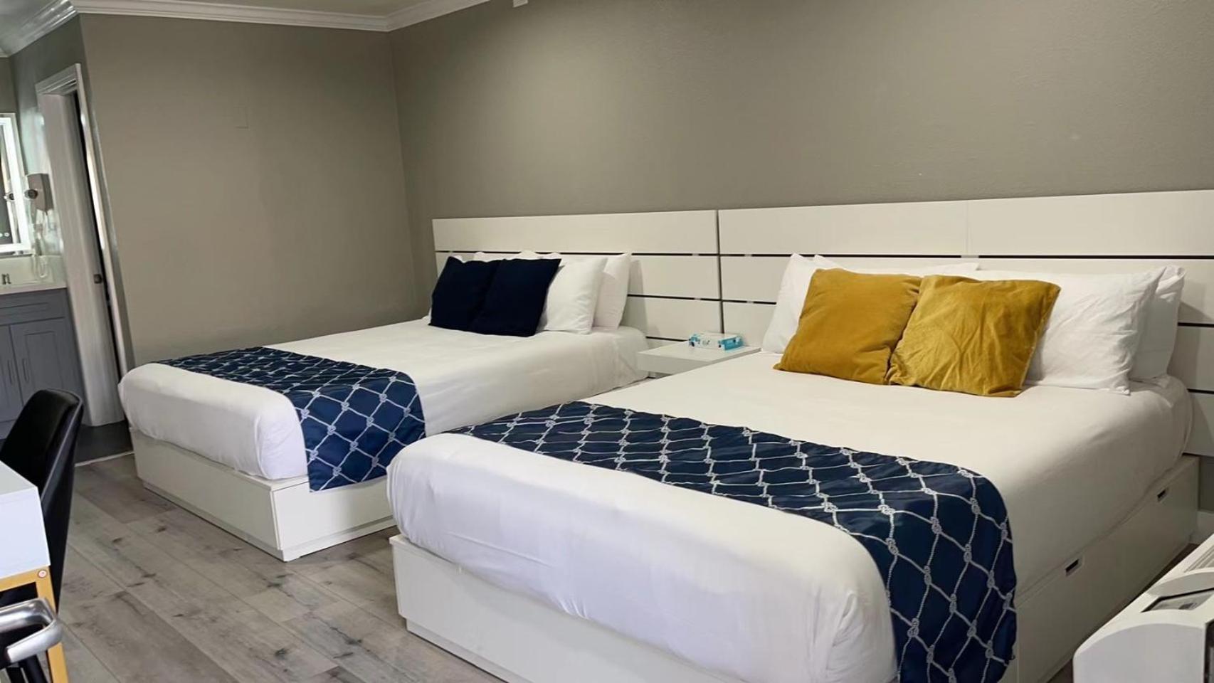 Omeo Suites Alhambra Room photo